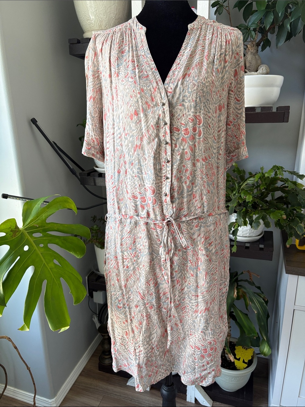 Button-Front Midi Dress with Tie Waist in Pink and Gray Print
